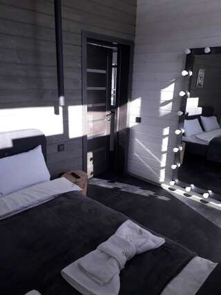 Шале The Living Татаров Шале с двумя спальнями-4